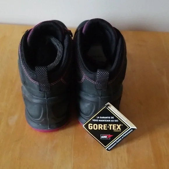 ECCO Biom Gore-Tex Terrain Akka Waterproof Hiking Shoes - Picture 6 of 13